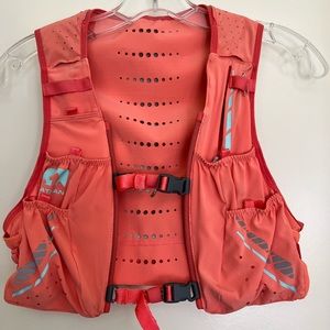 Nathan Vaporhowe 4L hydration vest women size M